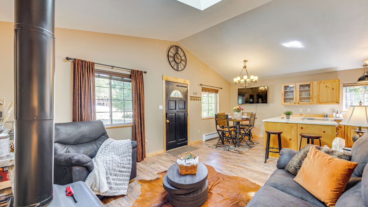 Photo of Livingroom in Tarryall