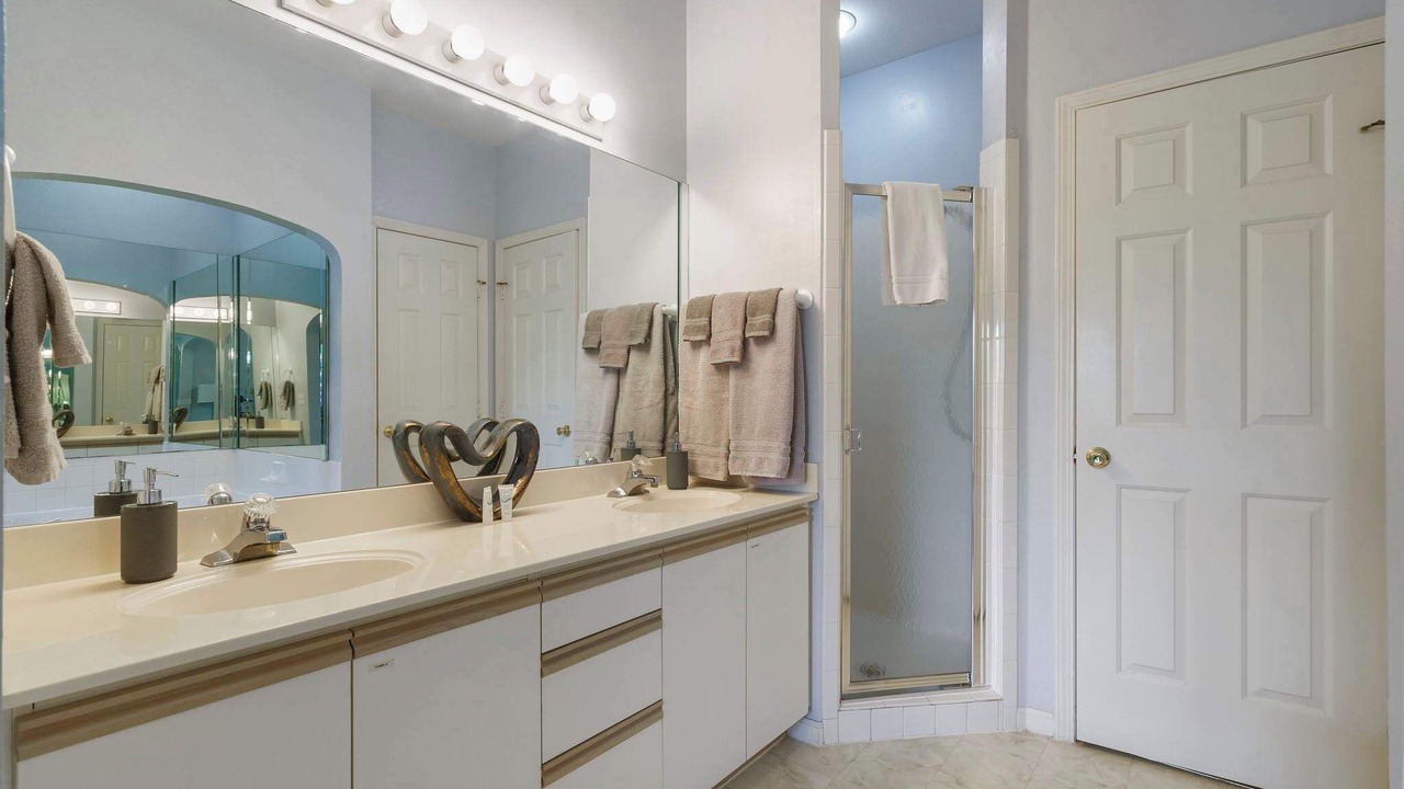 Photo of Bathroom in Branson