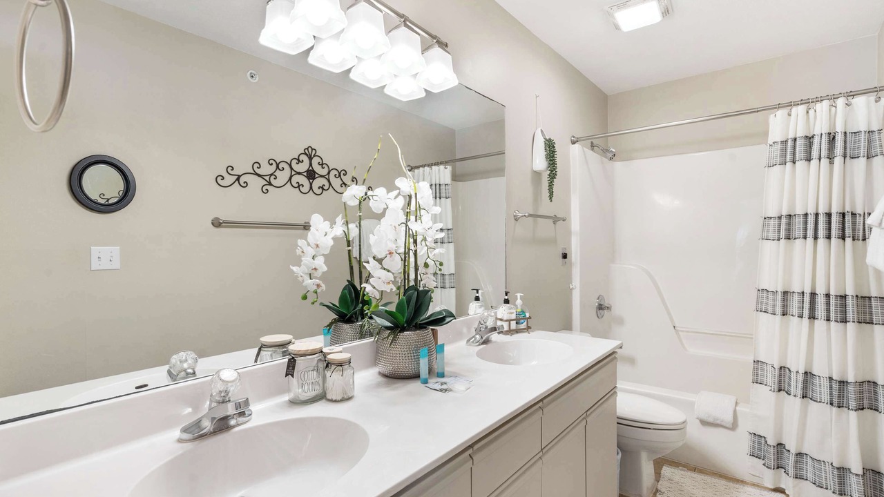 Photo of Bathroom in Branson