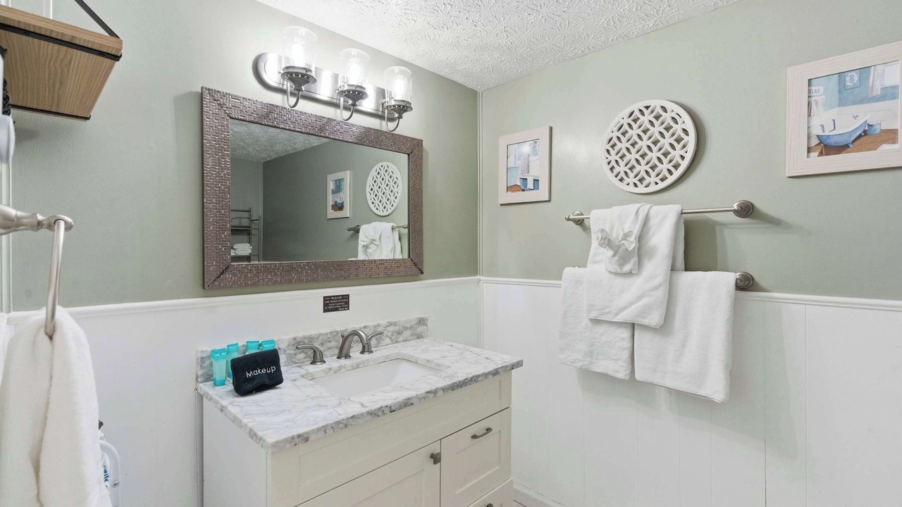 Photo of Bathroom in Downtown Branson