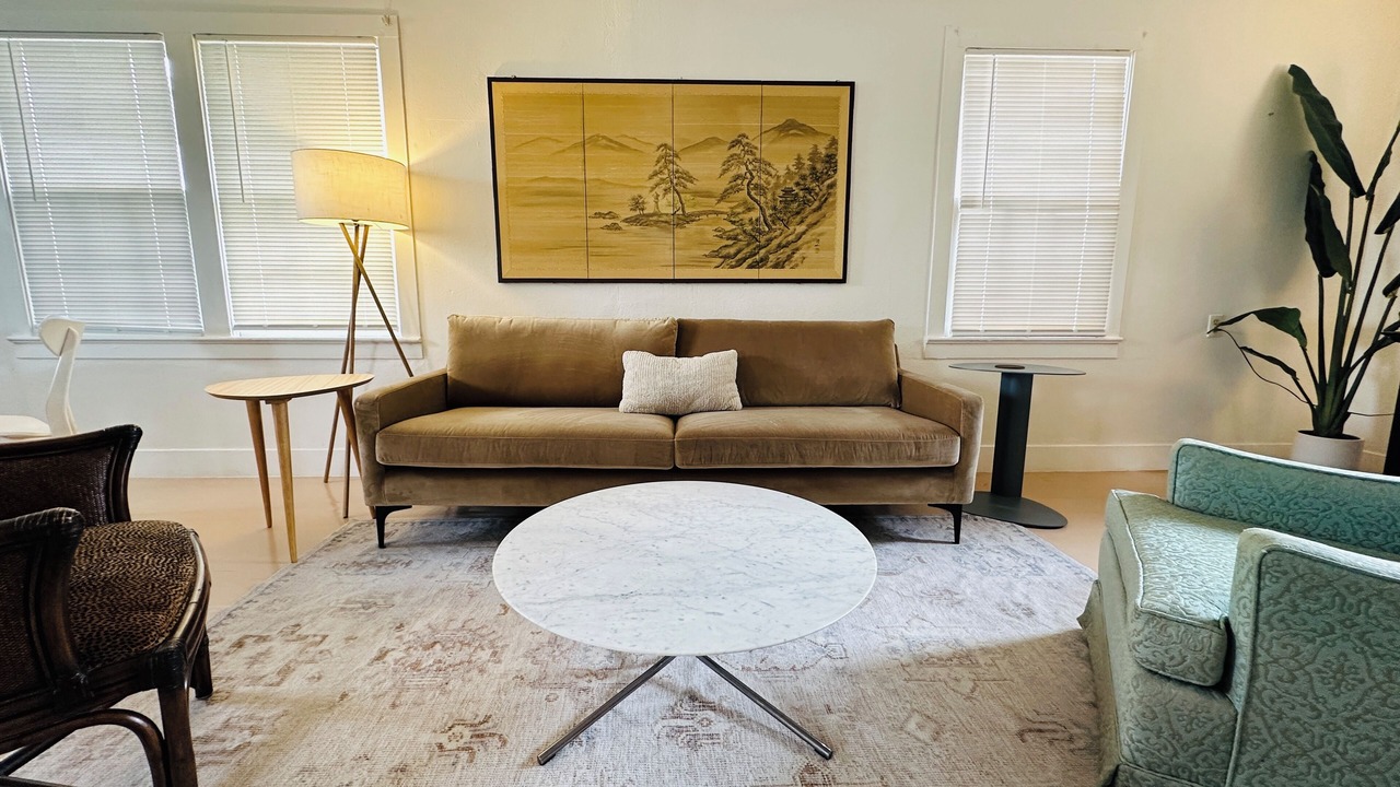 Photo of Livingroom in Truth or Consequences