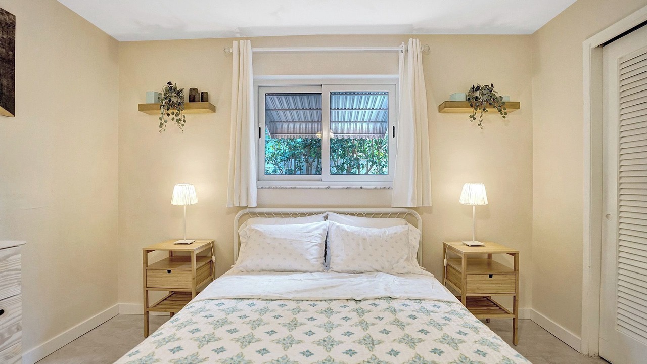Photo of Bedroom in Coral Ridge Isles