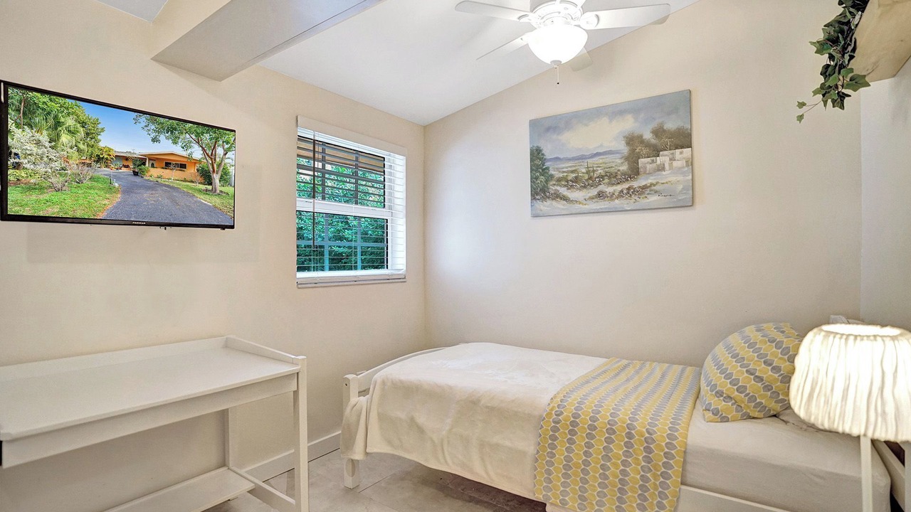 Photo of Bedroom in Coral Ridge Isles