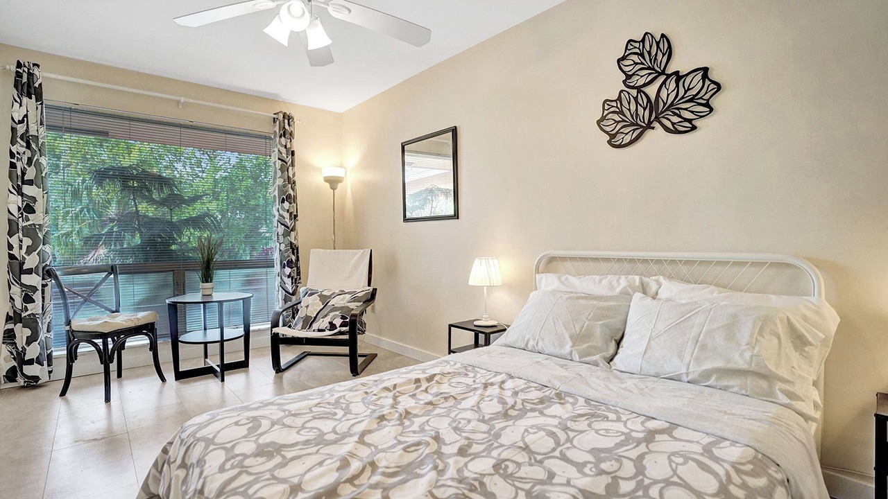 Photo of Bedroom in Coral Ridge Isles
