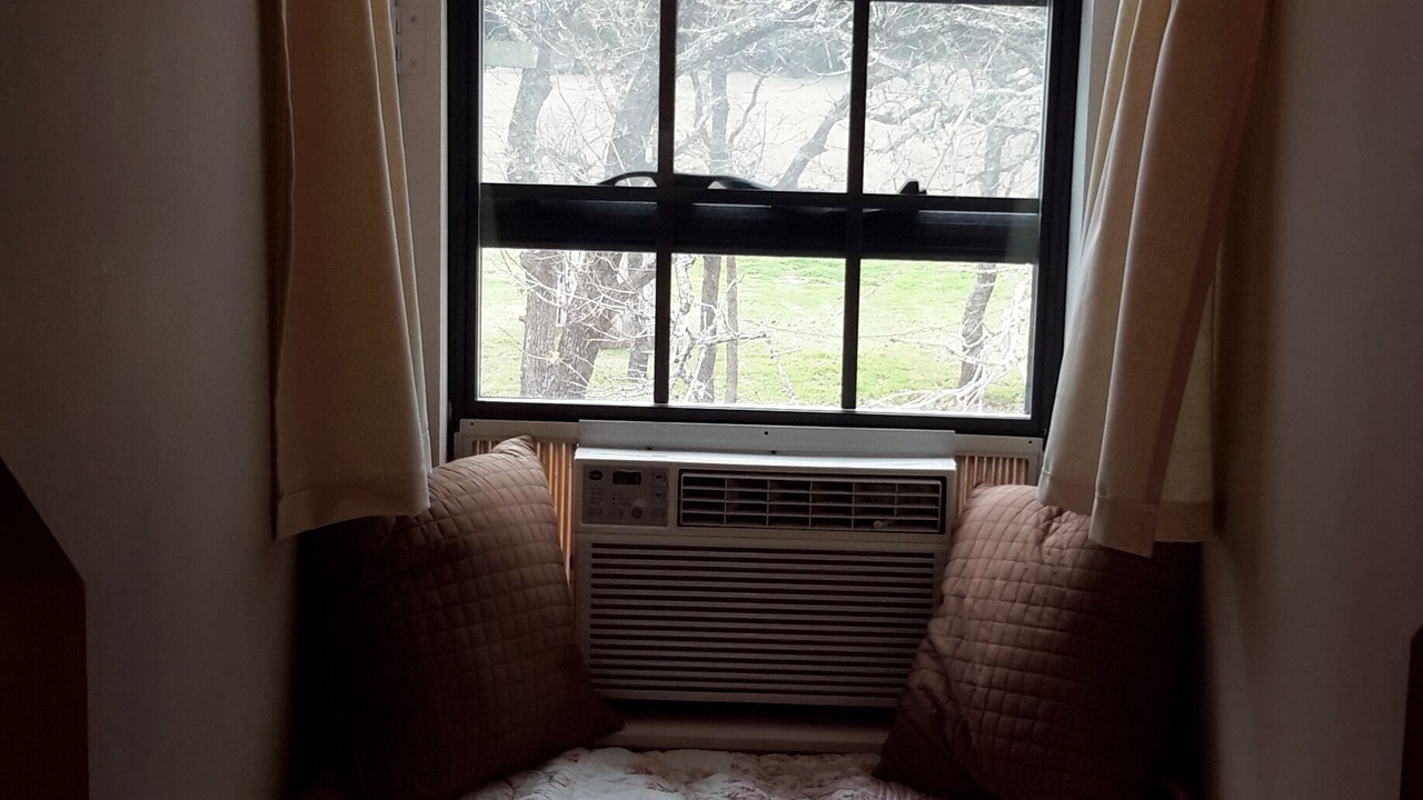 Photo of Bedroom in Ledbetter