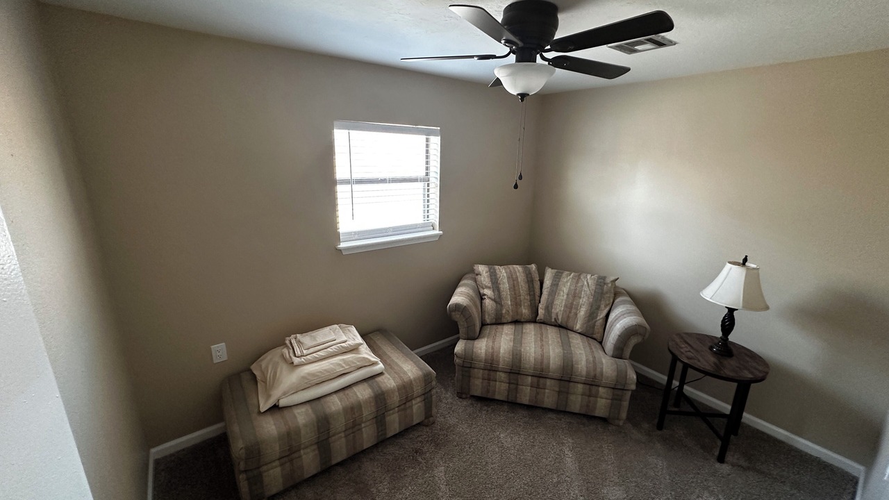 Photo of Livingroom in Truth or Consequences