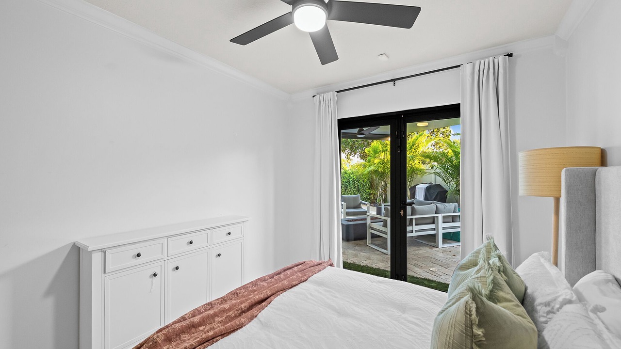 Photo of Bedroom in Coral Ridge Isles