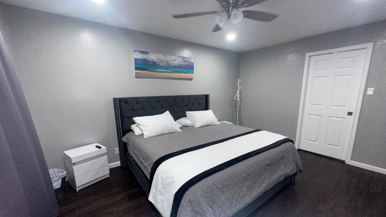 Photo of Bedroom in Midland