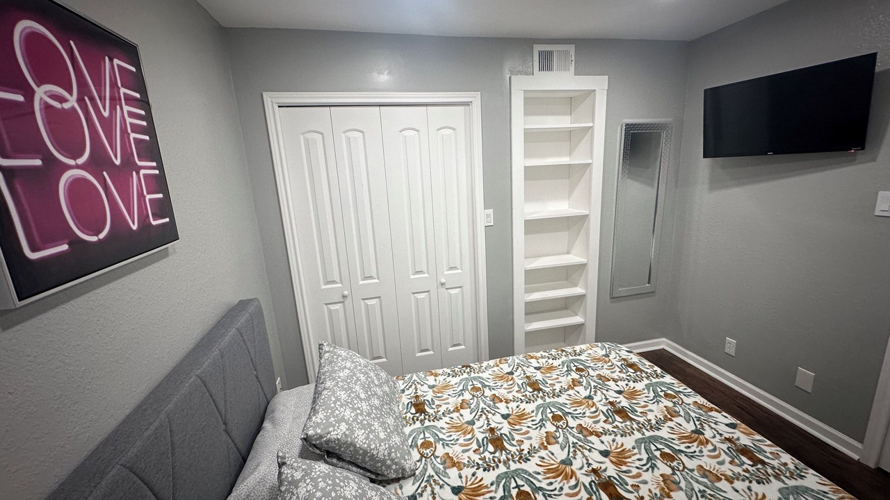 Photo of Bedroom in Midland