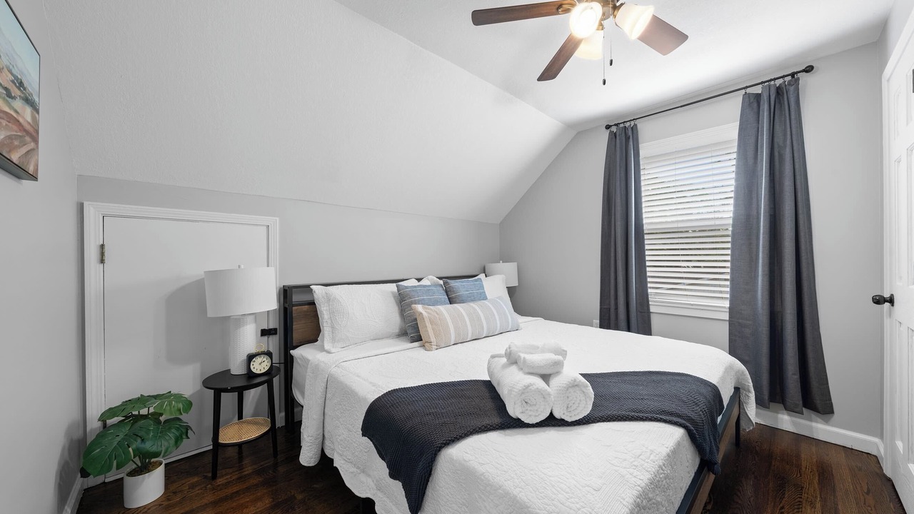 Photo of Bedroom in Lee's Summit