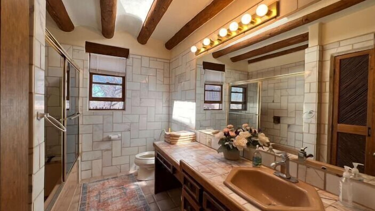 Photo of Bathroom in Lamy