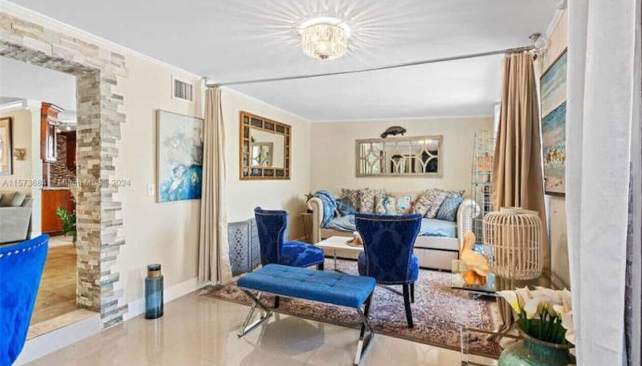 Photo of Bedroom in Hallandale Beach