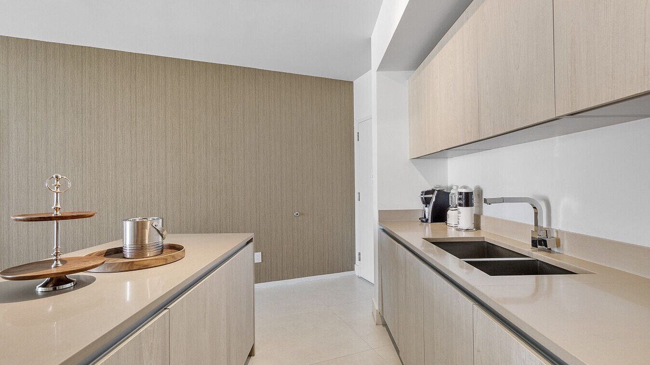 Photo of Kitchen in Hollywood South Central Beach