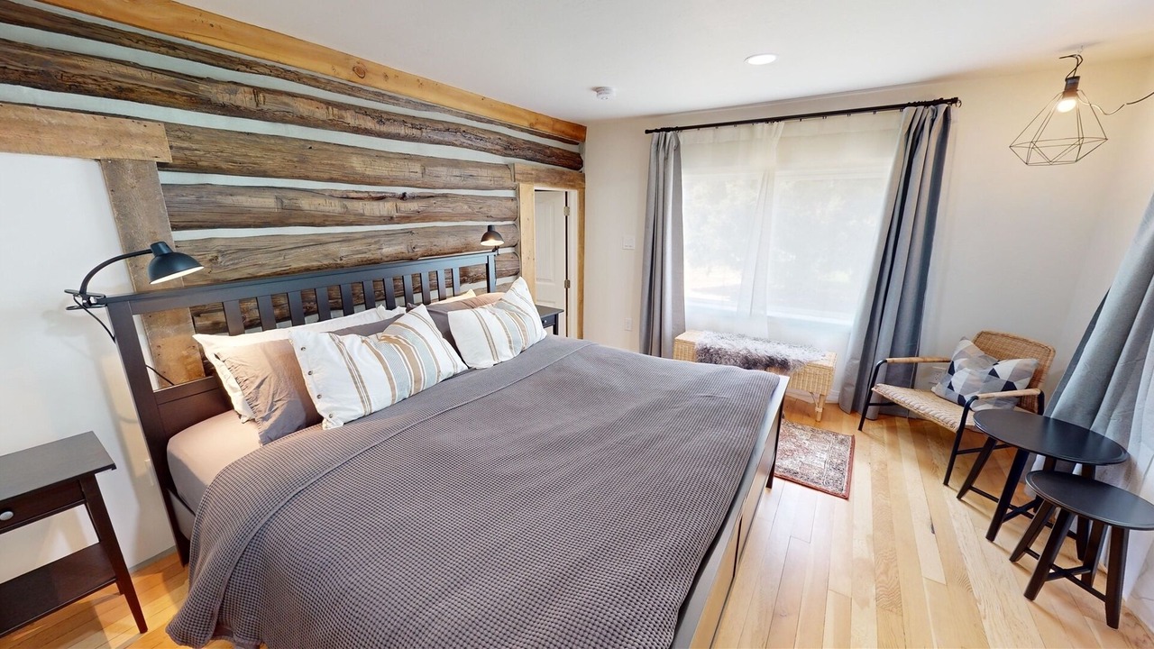 Photo of Bedroom in Gunnison