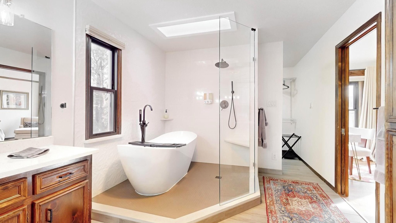 Photo of Bathroom in Northeast Heights