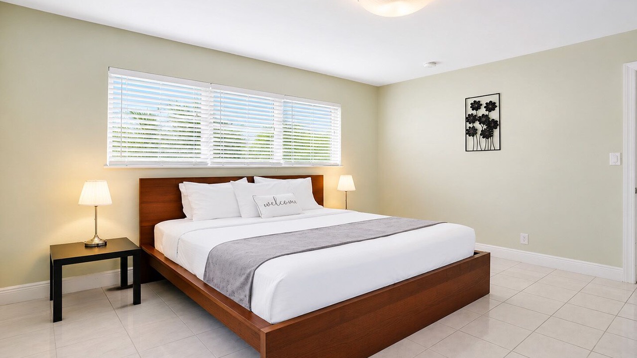 Photo of Bedroom in South Lake