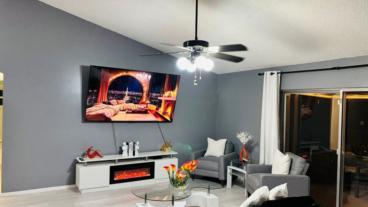 Photo of Livingroom in Indian Ridge