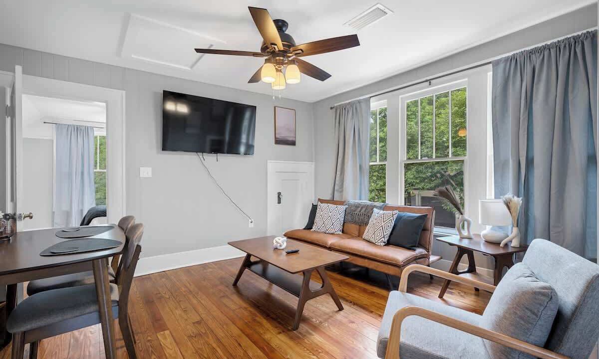 Photo of Livingroom in Hillcrest