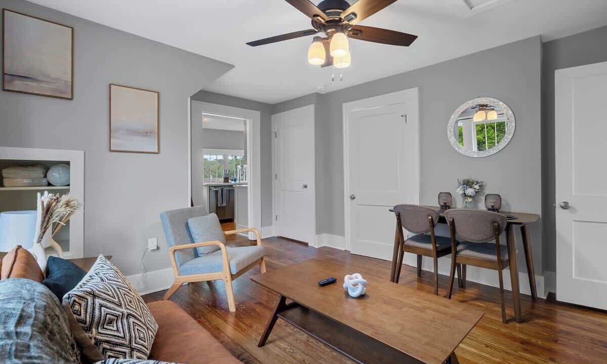Photo of Livingroom in Hillcrest