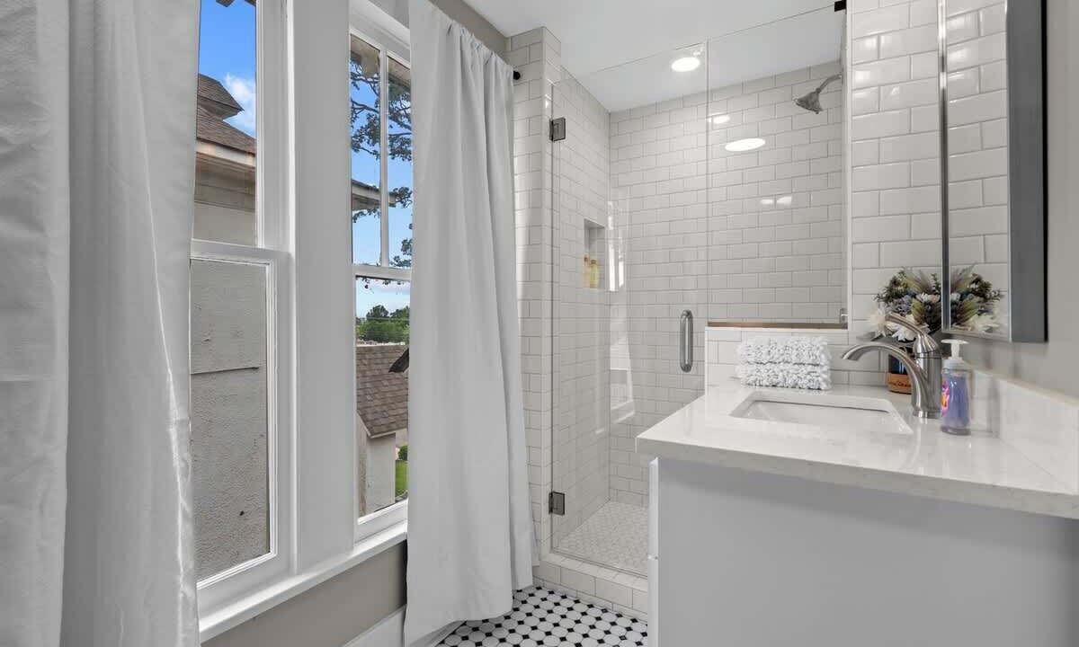 Photo of Bathroom in Hillcrest
