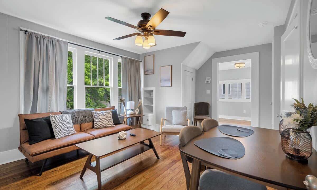 Photo of Livingroom in Hillcrest