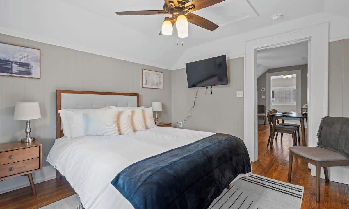 Photo of Bedroom in Hillcrest