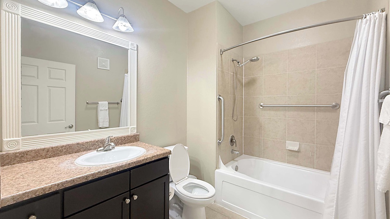 Photo of Bathroom in Lutz