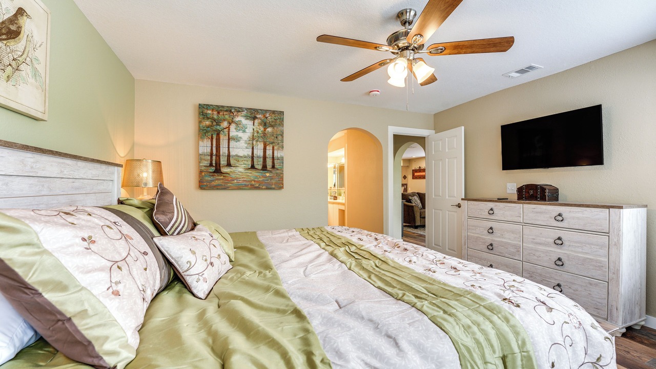 Photo of Bedroom in Branson