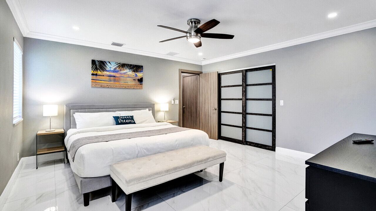 Photo of Bedroom in South Lake