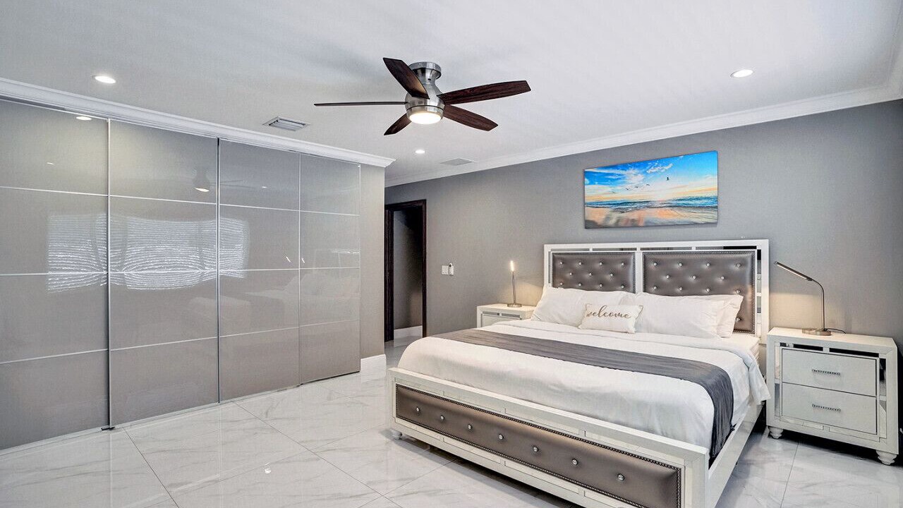Photo of Bedroom in South Lake