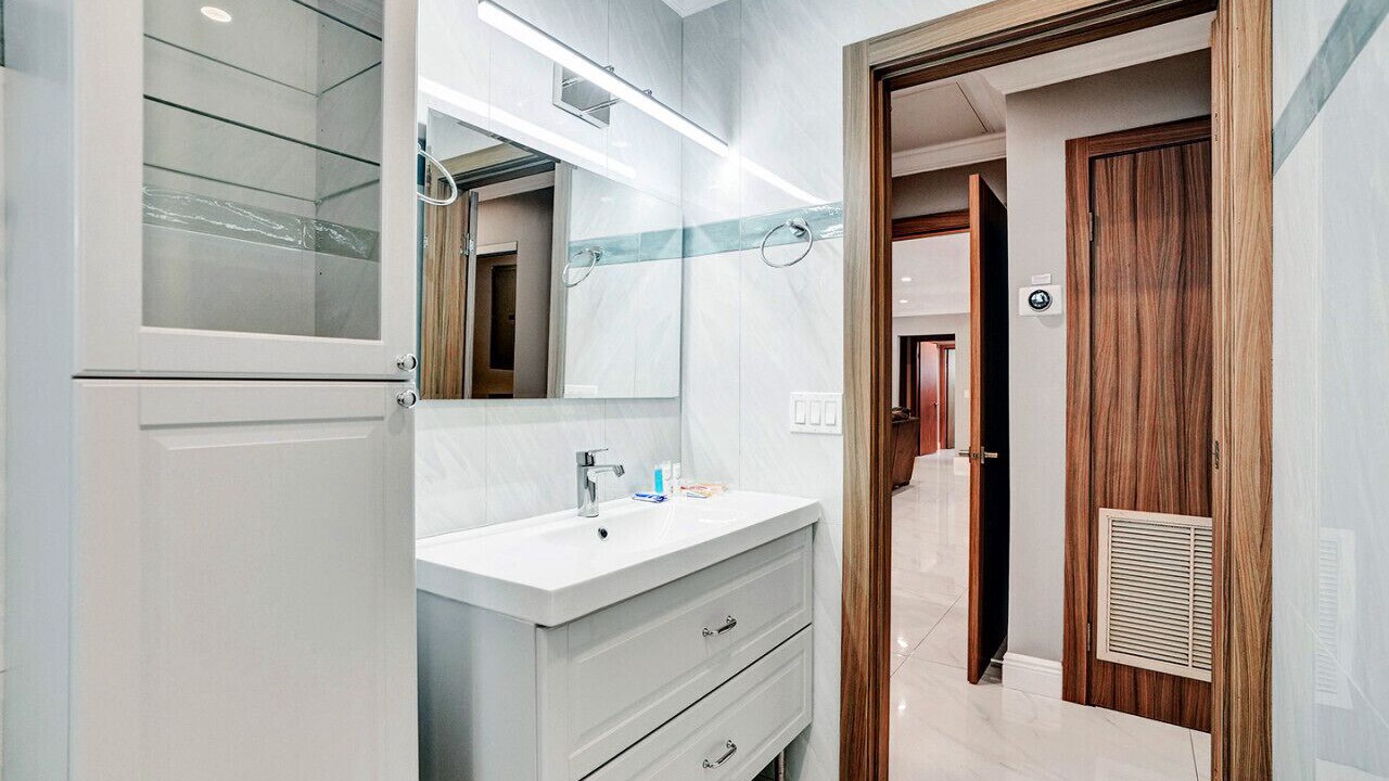 Photo of Bathroom in South Lake