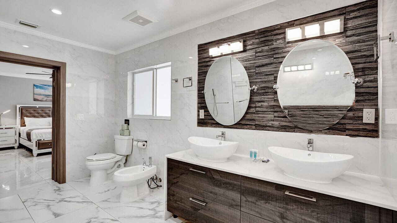 Photo of Bathroom in South Lake