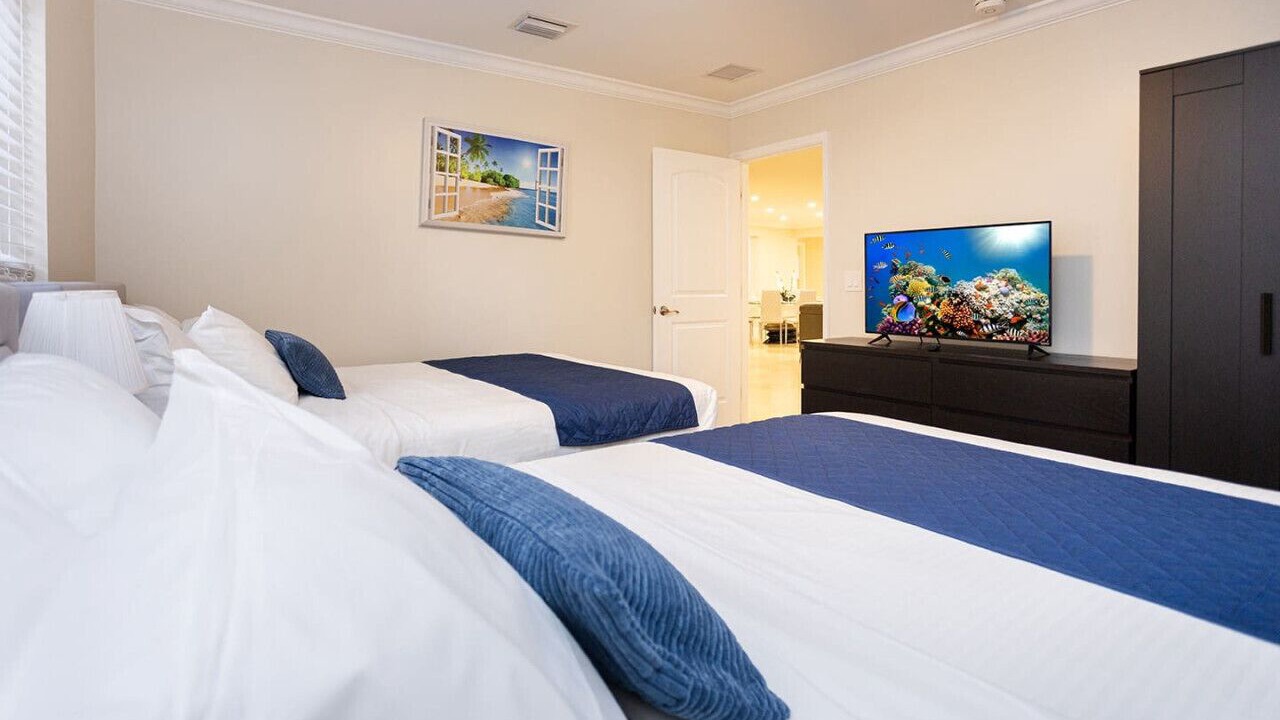 Photo of Bedroom in South Lake