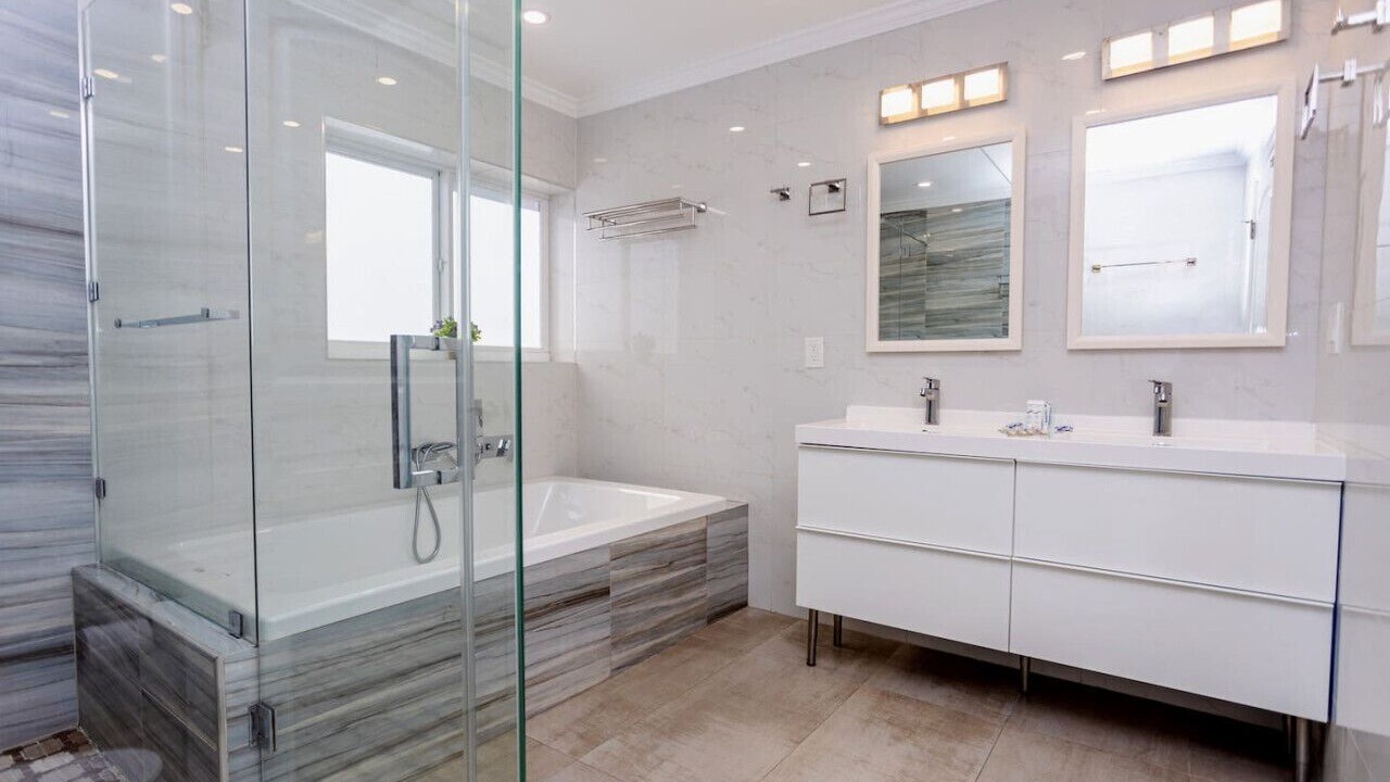 Photo of Bathroom in South Lake