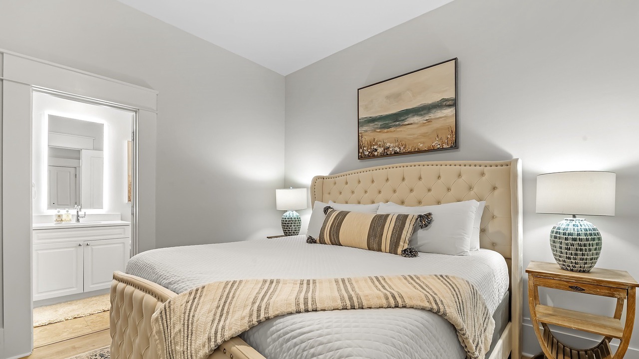 Photo of Bedroom in Dune Allen Beach