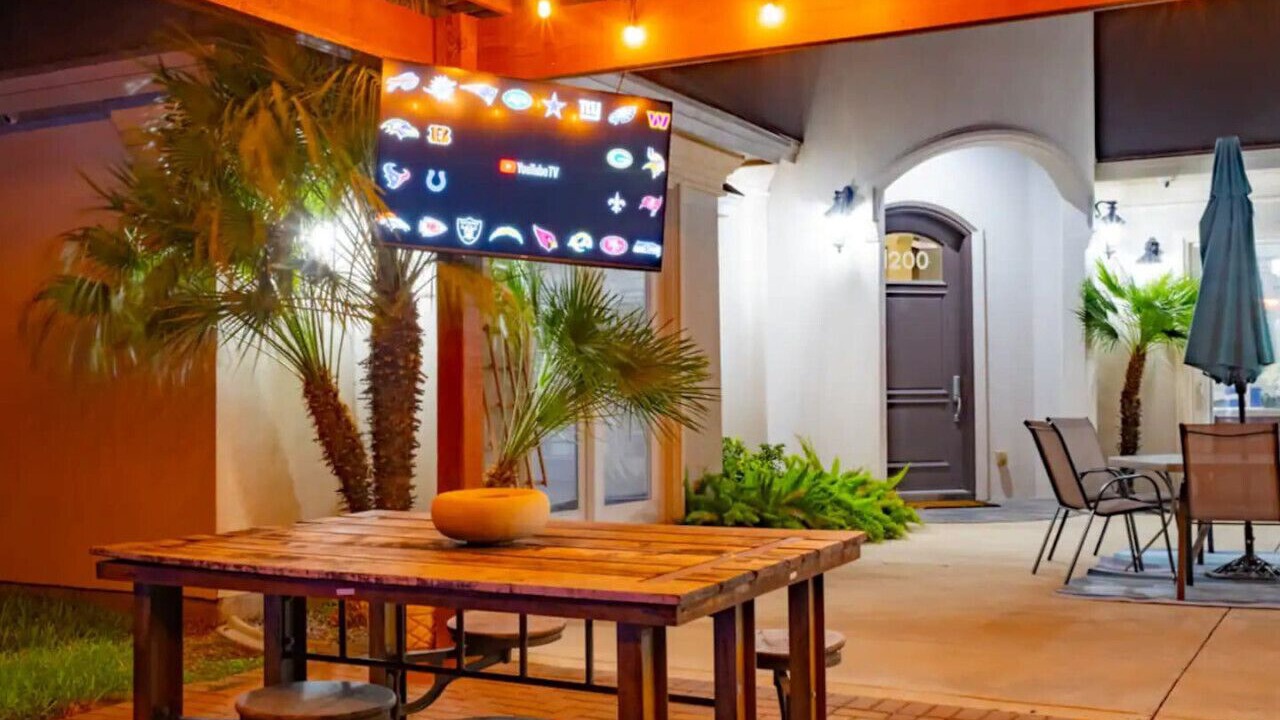 Photo of Outdoor in Palmhurst