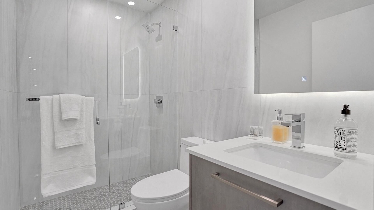 Photo of Bathroom in Coral Ridge