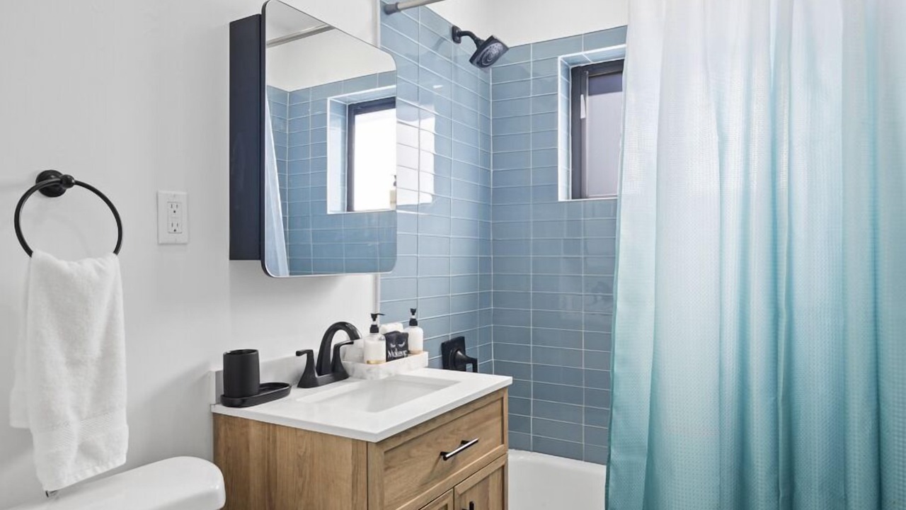 Photo of Bathroom in Citrus Isles