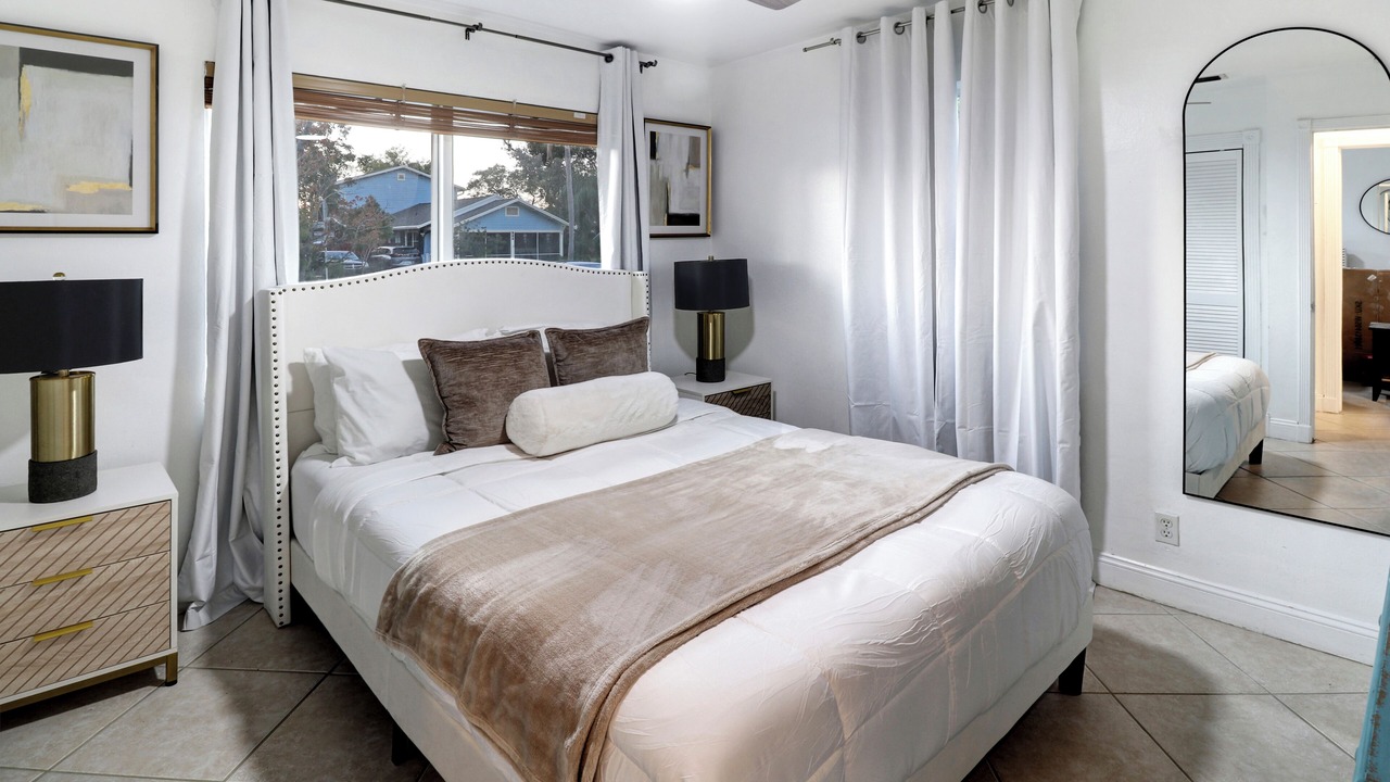 Photo of Bedroom in Pompano Beach