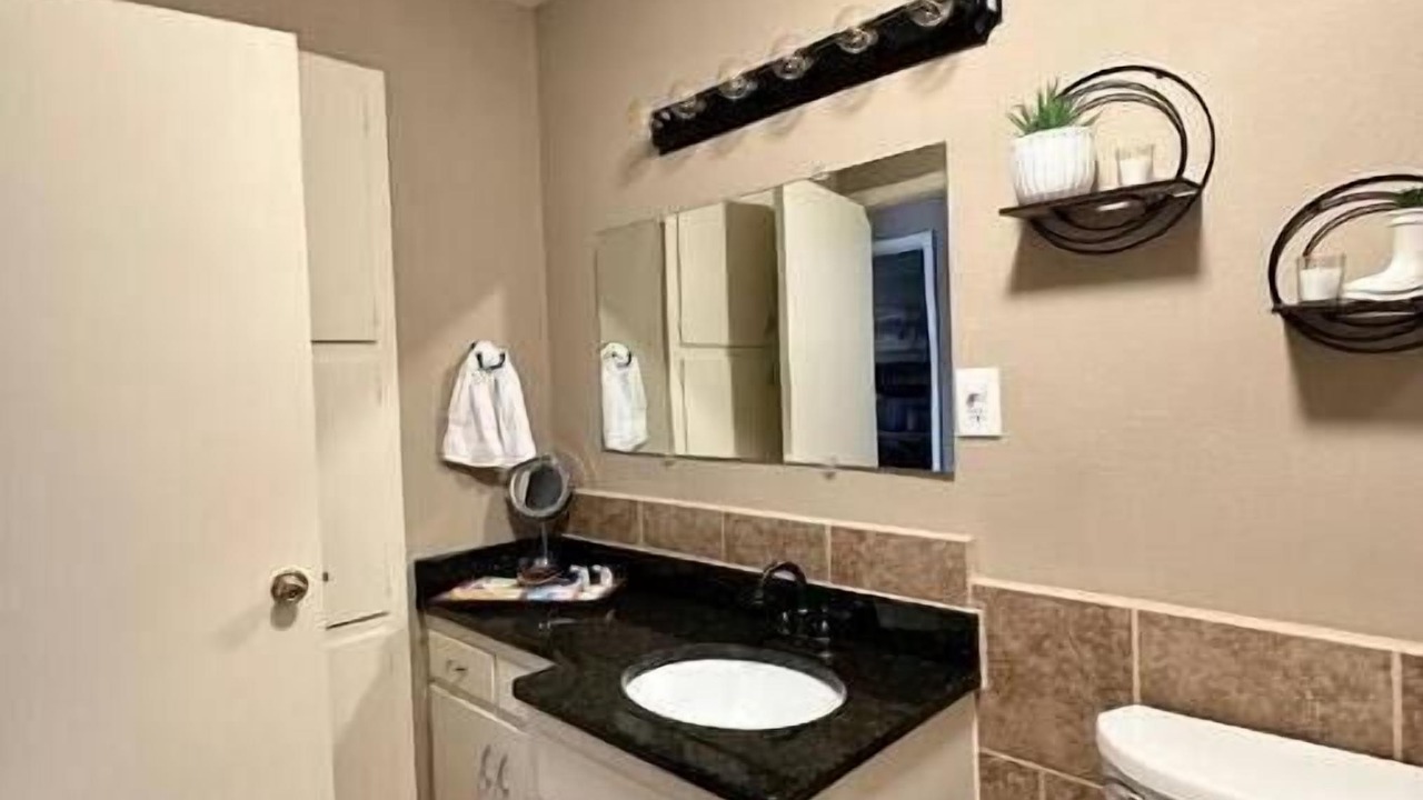 Photo of Bathroom in Jal