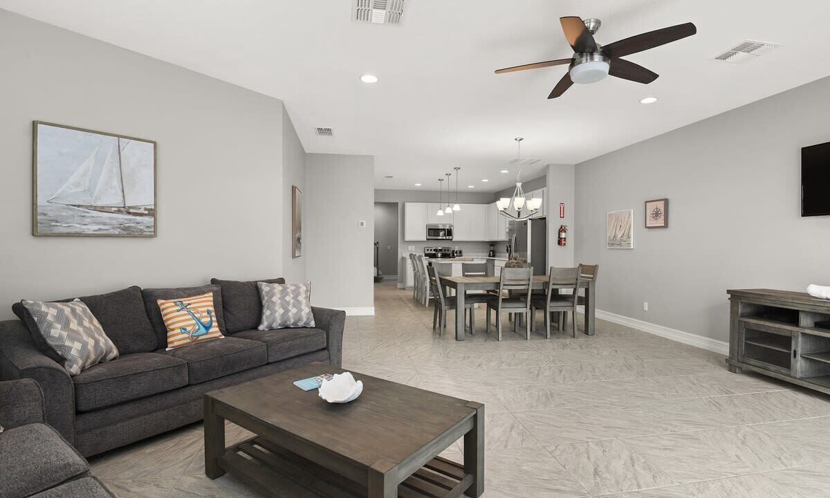Photo of Livingroom in Indian Harbour Beach