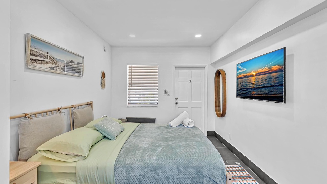 Photo of Bedroom in Hollywood