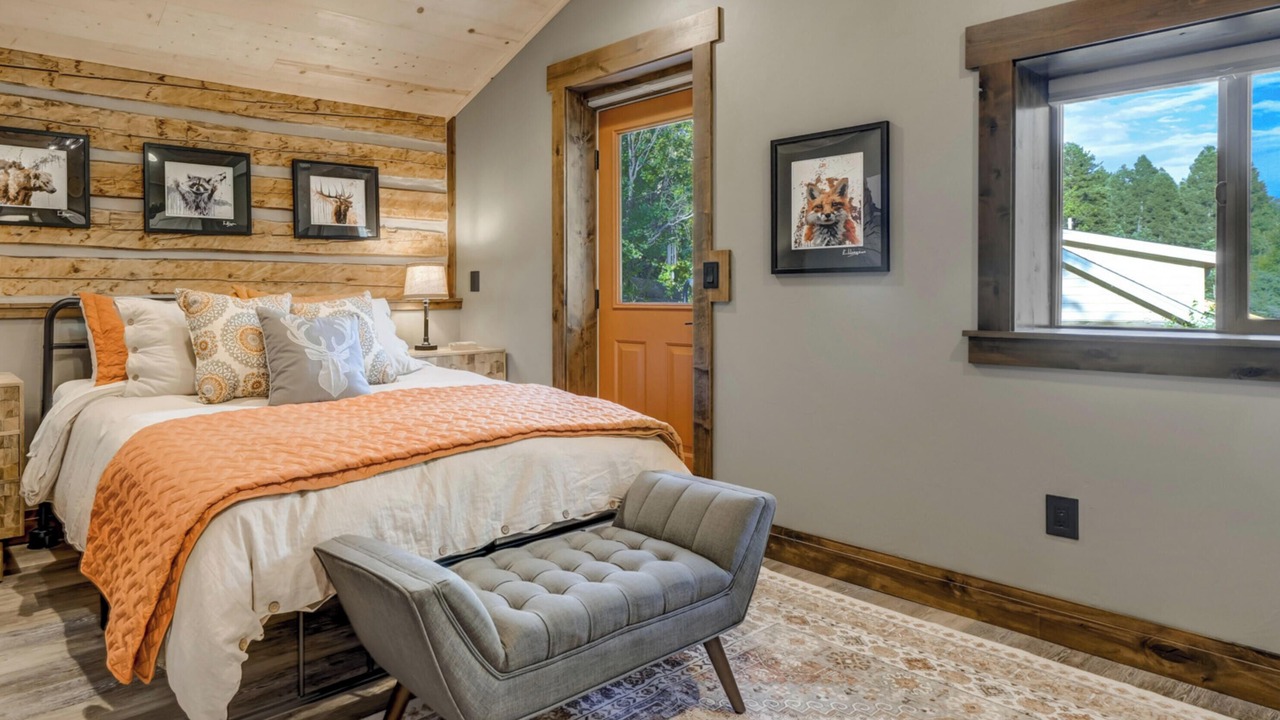 Photo of Bedroom in Woodland Park