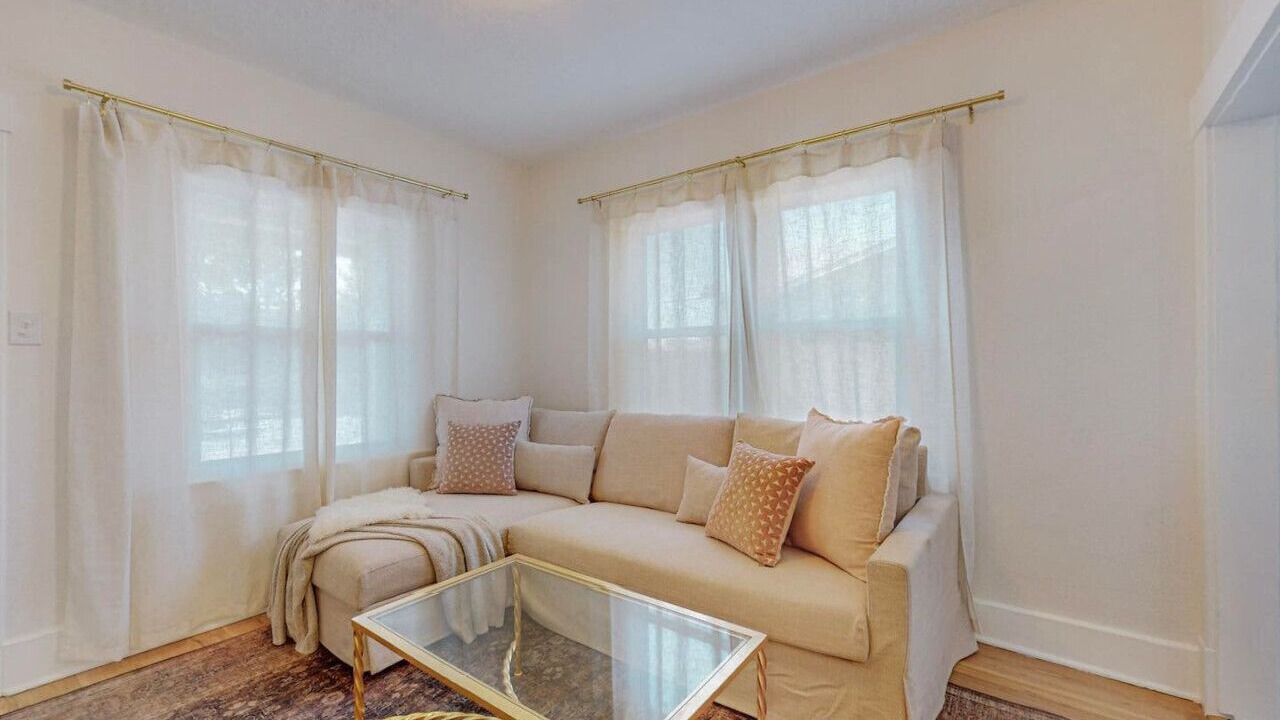 Photo of Livingroom in Albuquerque