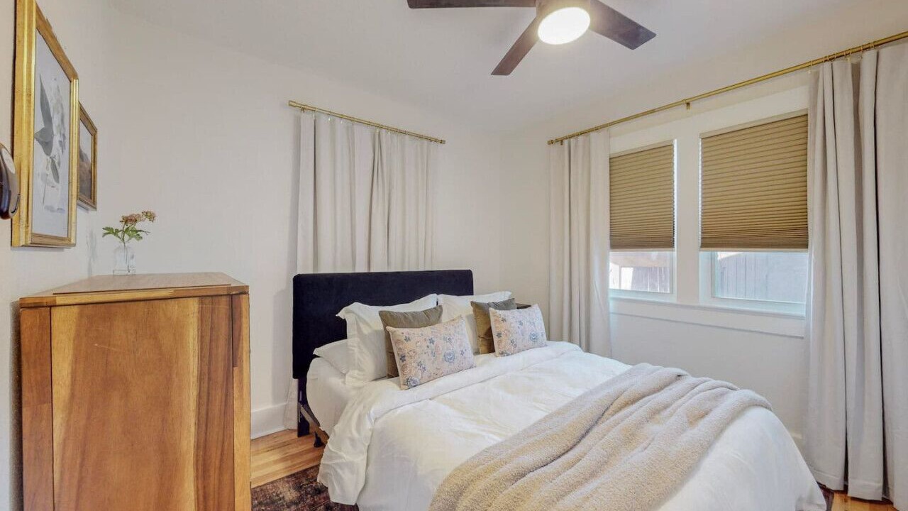 Photo of Bedroom in Albuquerque