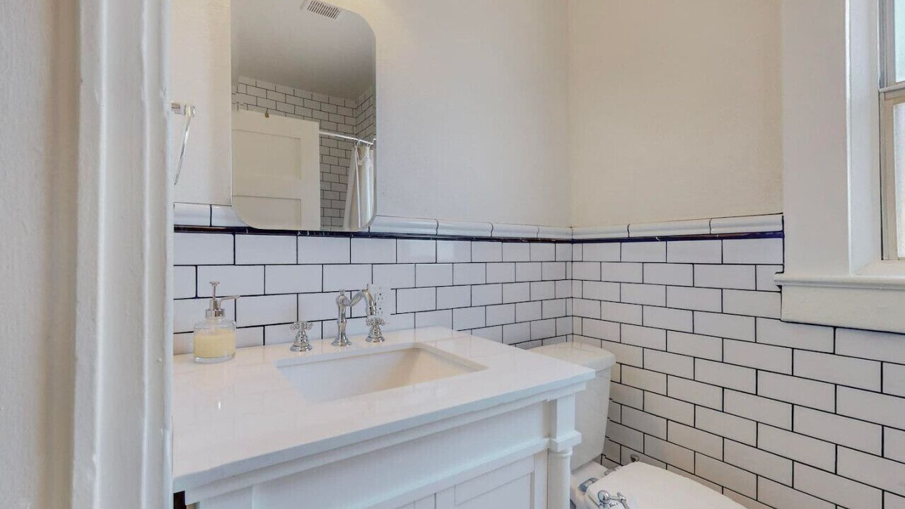 Photo of Bathroom in Albuquerque