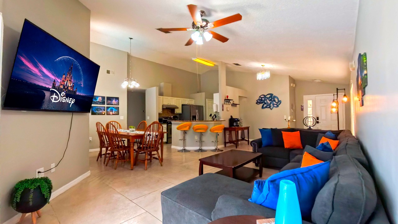 Photo of Livingroom in Westridge