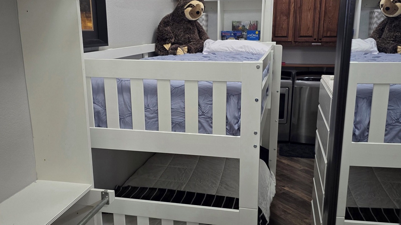 Photo of Bedroom in Combine
