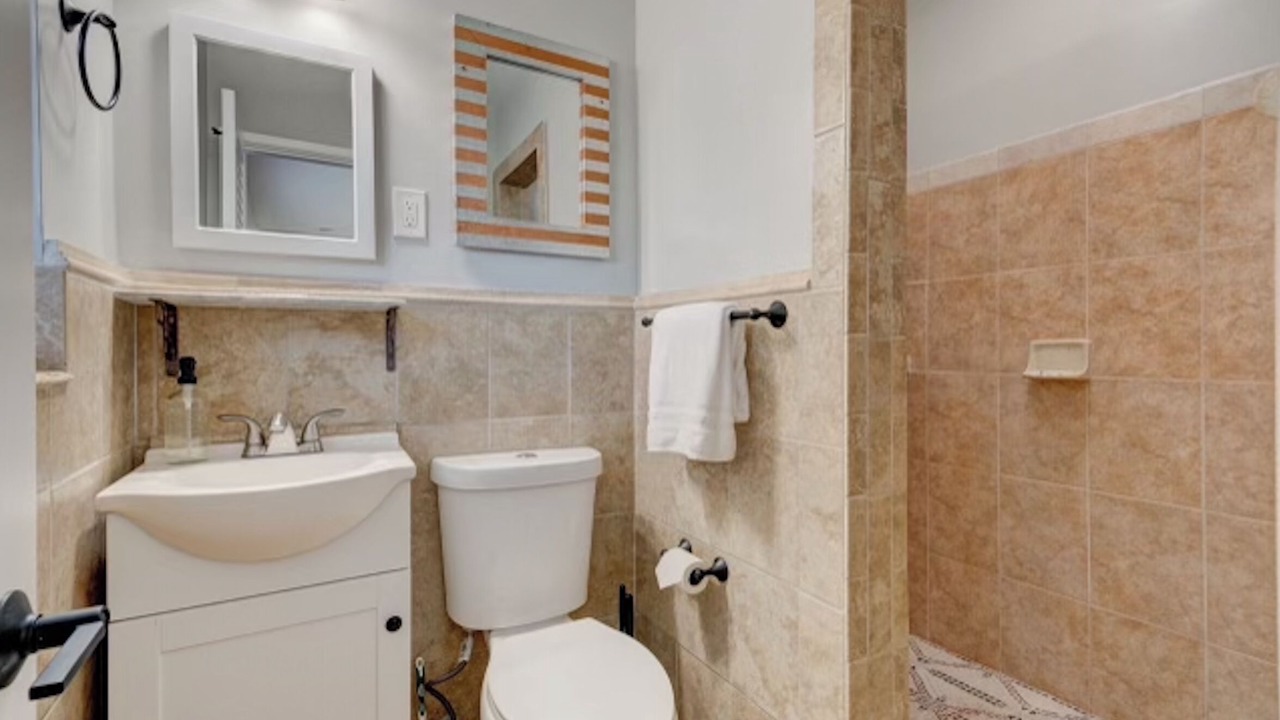 Photo of Bathroom in Victoria Park