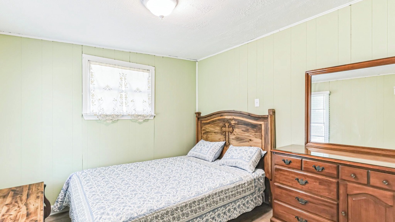Photo of Bedroom in Pottsboro